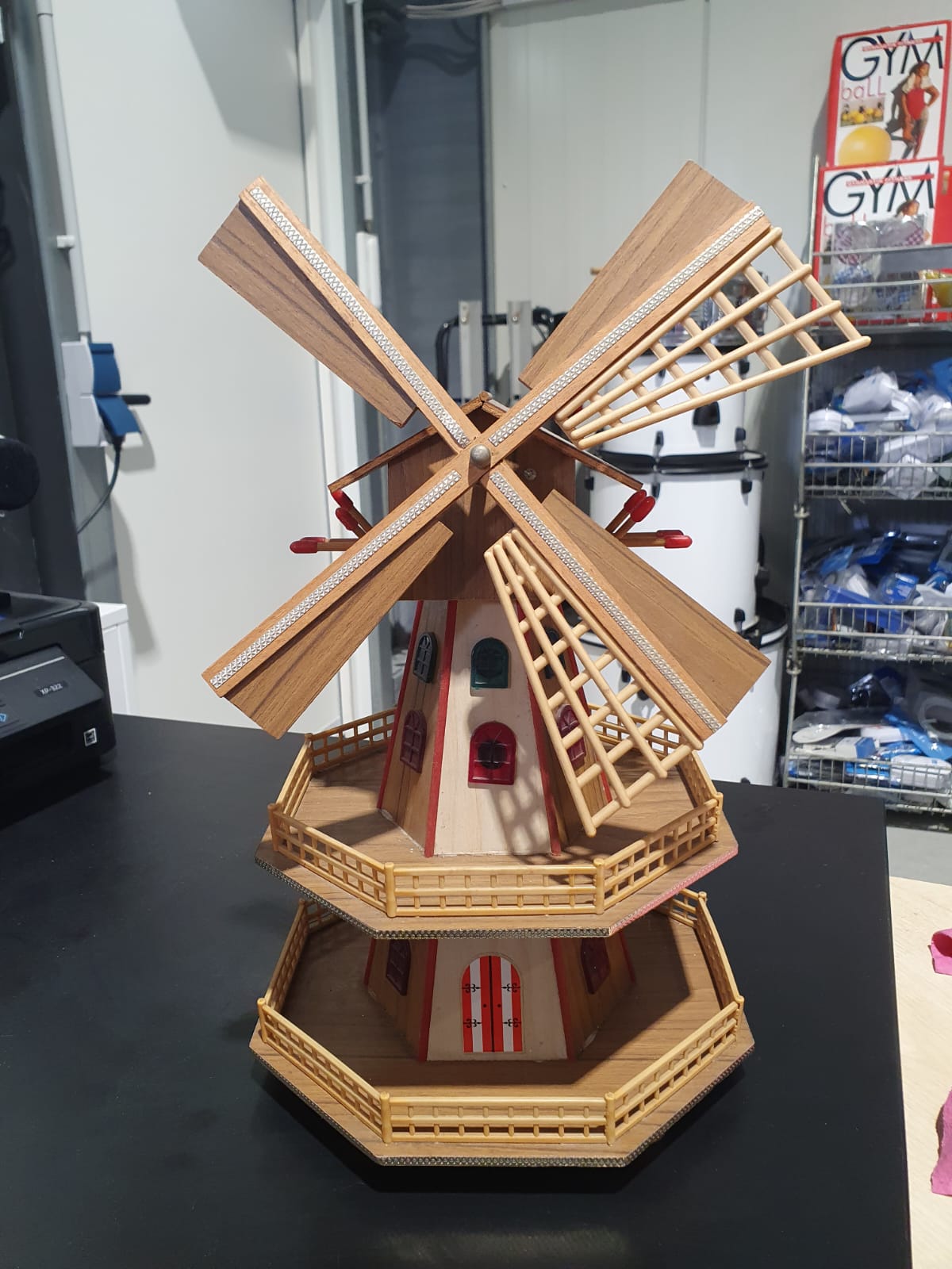 Windmühle Spieluhr - 2 Flügel nicht komplett