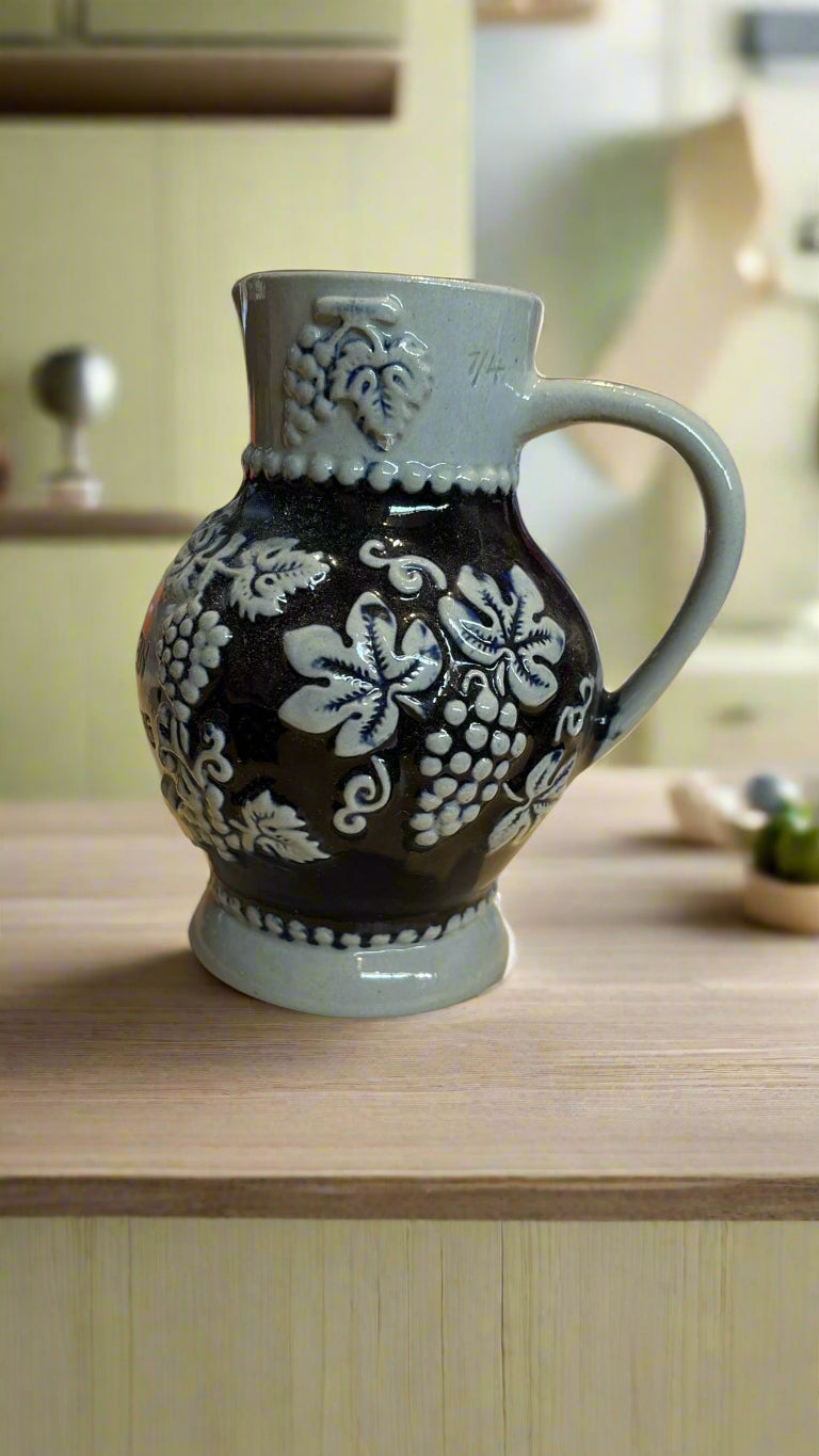 Porzellan Krug ca. 13 cm