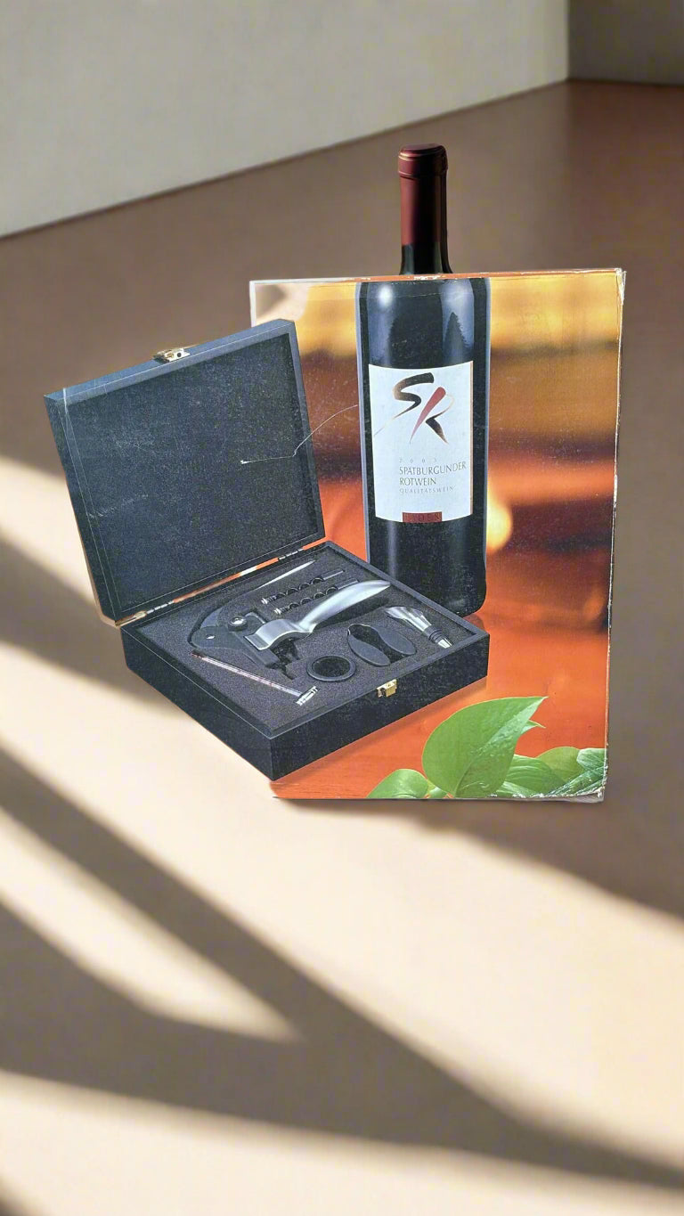 Wein-Geschenk-Set in dekorativer Holzschatulle