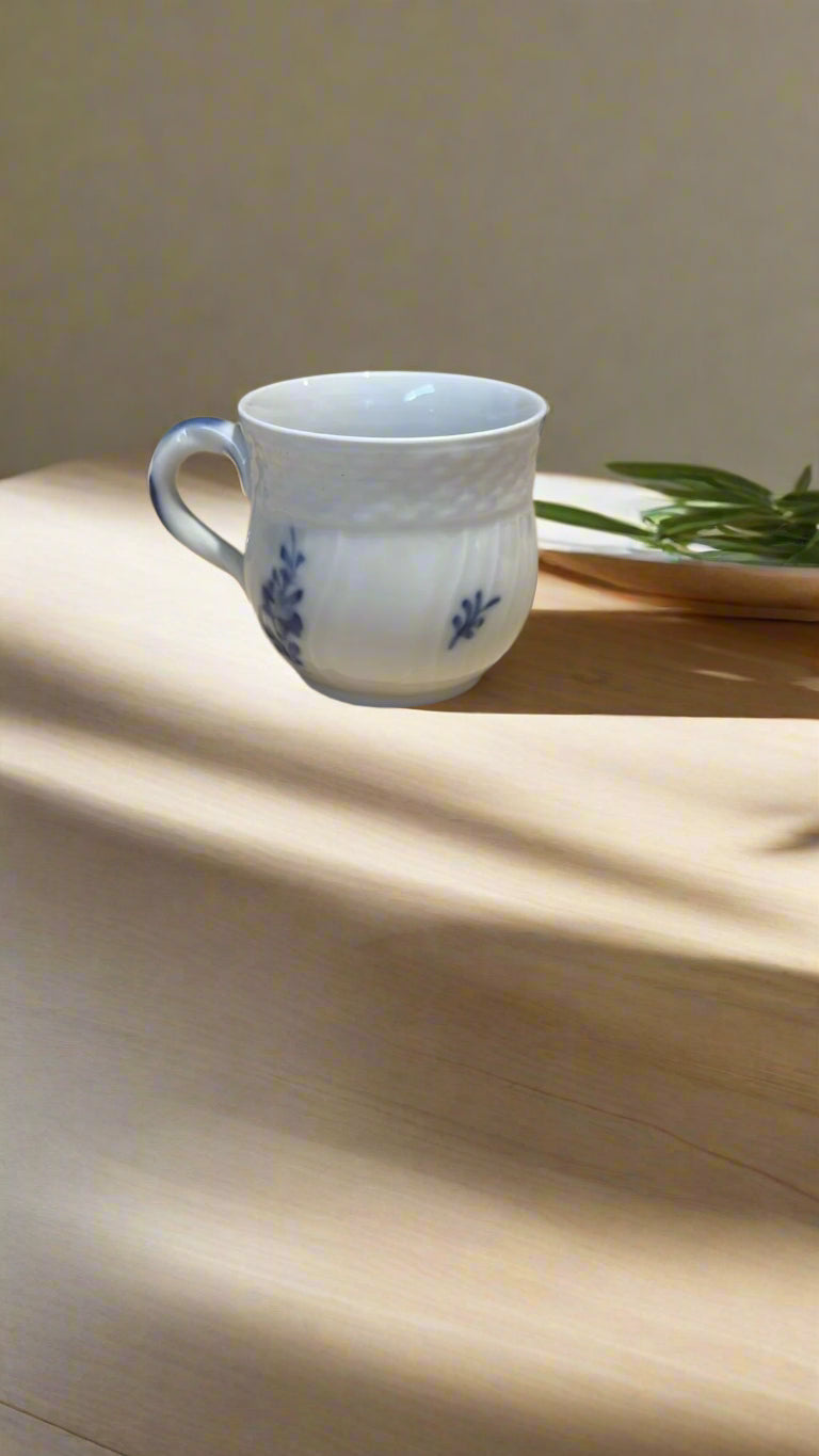 Tasse aus der Kollektion Royal Copenhagen