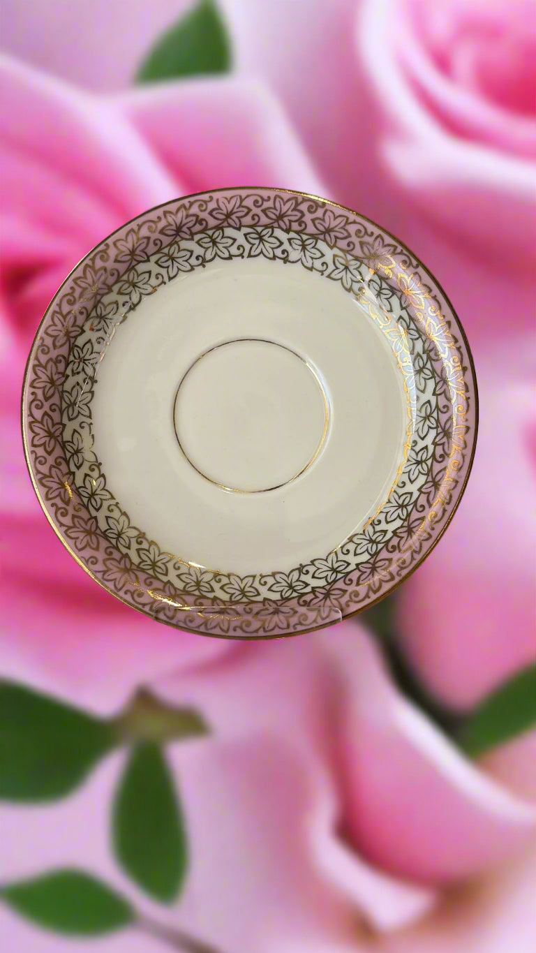 Porzellan Set mit pinken Details