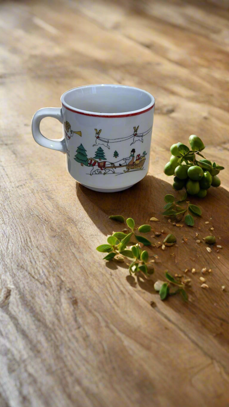 Porzellan Geschirset Weinachtsedition (Teller, Tasse, Untertasse)