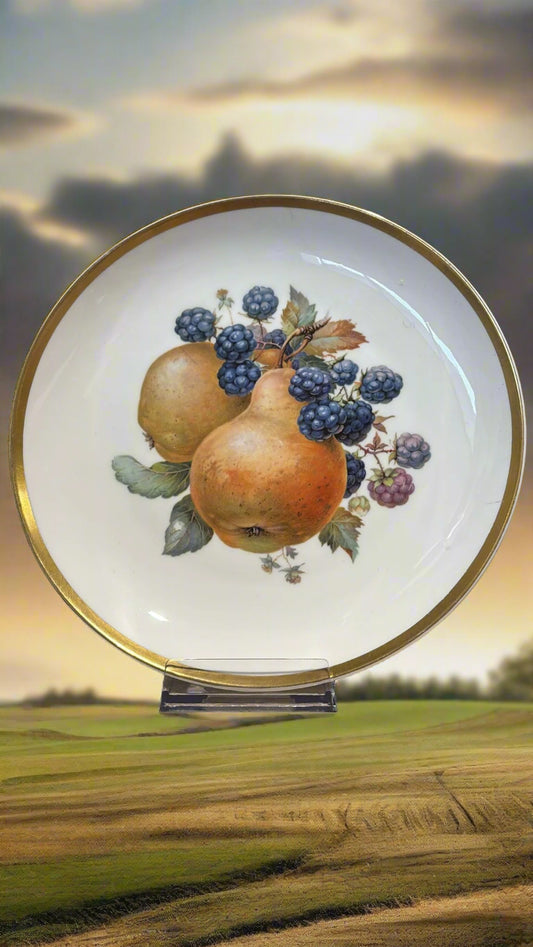 Porzellanteller mit Früchtemuster und goldenem Rand ca. 17 cm