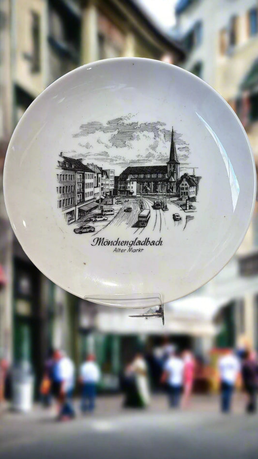 Porzellanteller alter Markt ca. 20 cm