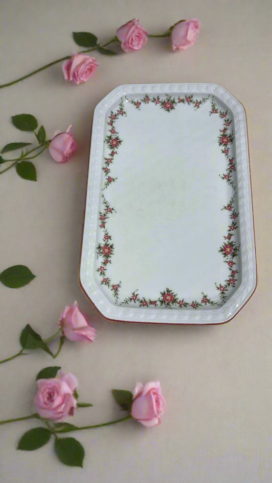 Servierplatte mit roten Rosengirlanden ca. 21 cm