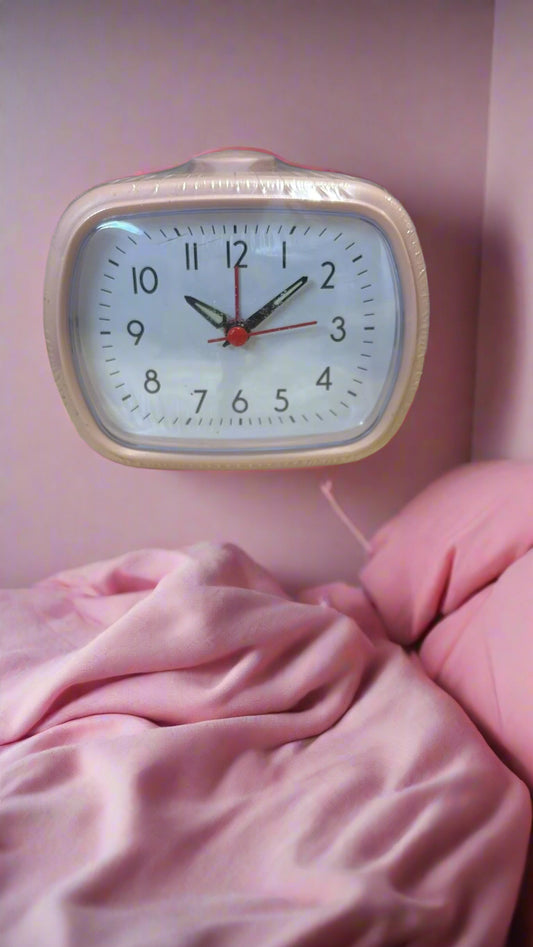 Pinker Wecker ca. 9 cm