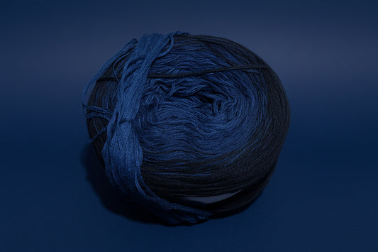 4-Fädiges Garn ,,deepest blue".